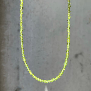 
                
                    Load image into Gallery viewer, Peridot Faceted Beaded Necklace
                
            