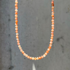 
                
                    Load image into Gallery viewer, Sunstone Faceted Beaded Necklace
                
            