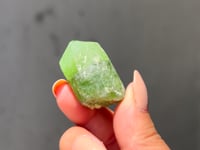 
                
                    Load and play video in Gallery viewer, Peridot Specimen 7
                
            