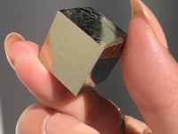 
                
                    Load and play video in Gallery viewer, Pyrite Cube A-grade - 07
                
            