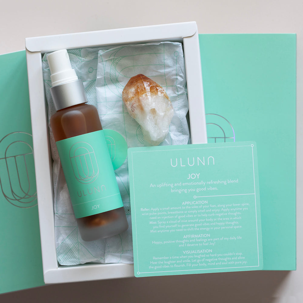 
                
                    Load image into Gallery viewer, Joy aromatherapy mist kit with citrine
                
            