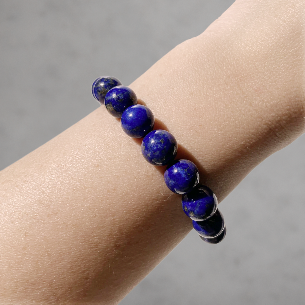 
                
                    Load image into Gallery viewer, Lapis Lazuli Beaded Bracelet
                
            
